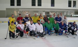 Gruppenbild der "Eis-Buaba" im Trainingslager in Pilsen