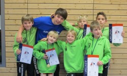 Die erfolgreichen Teilnehmer des ASV Schlichten mit ihrem Jugendtrainer Leon Behnisch.